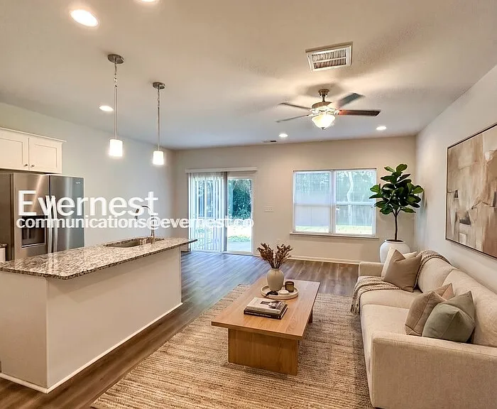 811 Key St — Photo 3