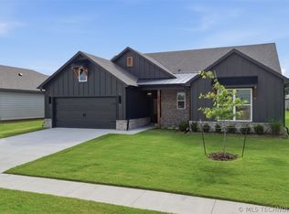 6703 S Aster Ave, Broken Arrow, OK 74011