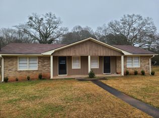 365 Cobb St, Jefferson, GA 30549