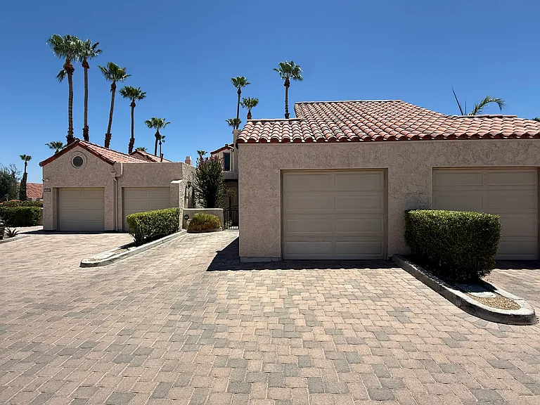 73484 Shadow Mountain Dr — Photo 10