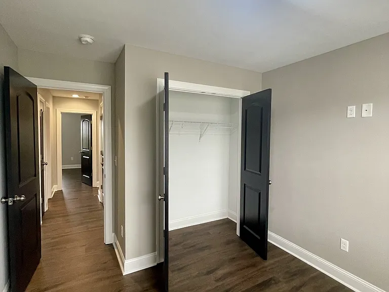 105 Emanuel Ct #1 — Photo 28