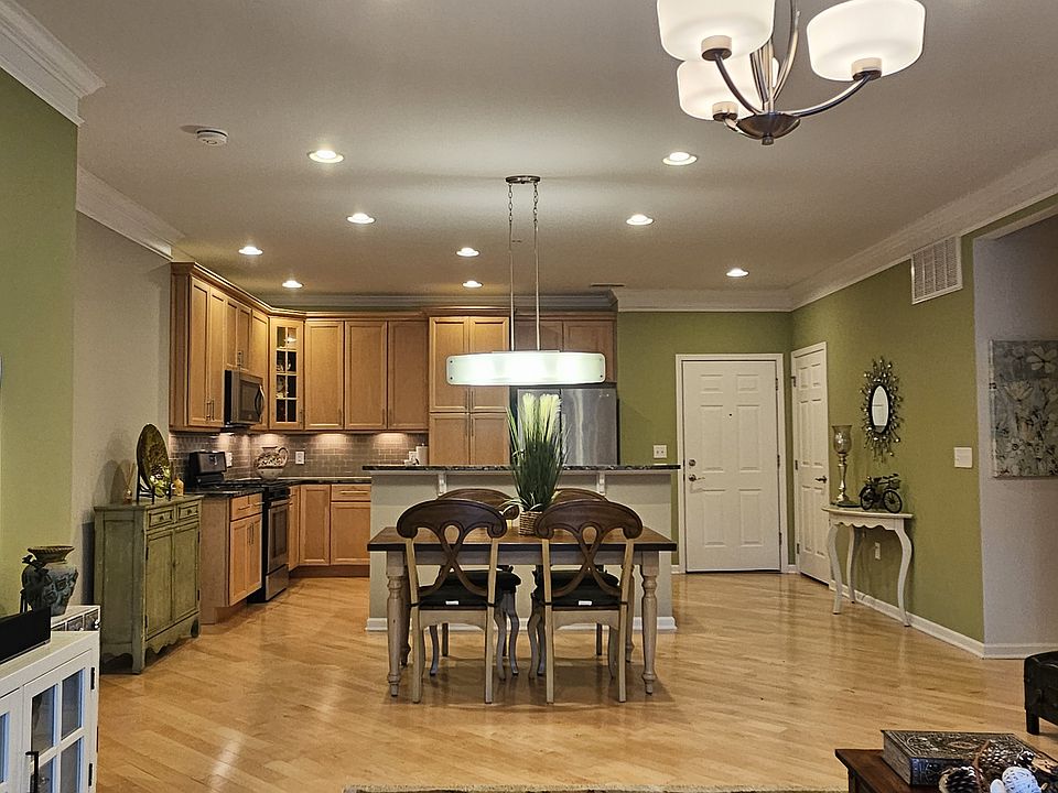 1st image of 203 Center Meadow Ln