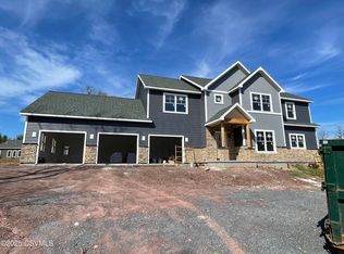 692 Beagle Club Rd, Lewisburg, PA 17837