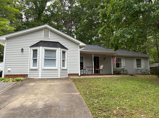 104 Kenmure Ct, Cary, NC 27511