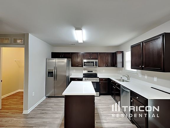 4th image of 1000 Cassidy Dr