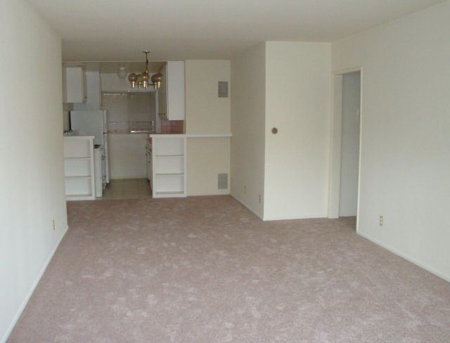 1st image of 3557 Mentone Ave APT 1