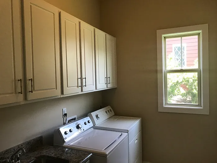 116 Heartsease Ln — Photo 5