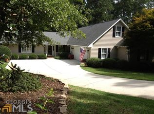413 Circle Dr, Townville, SC 29689