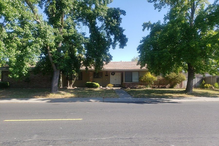 1st image of 1209 W Ponce De Leon Ave