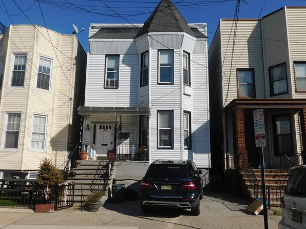 330 New York Ave Floor 2, Jersey City, NJ 07307