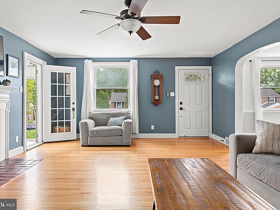 5th image of 465 Briarhill Rd