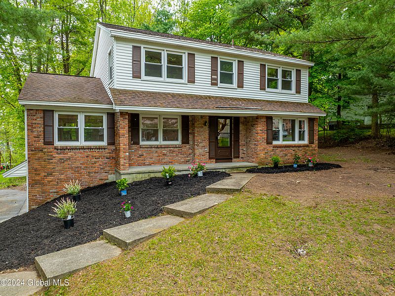 5th image of 2288 Pinehaven Drive