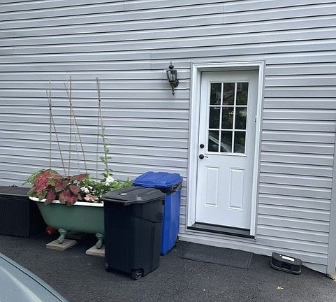 4th image of 74 Forest St #1