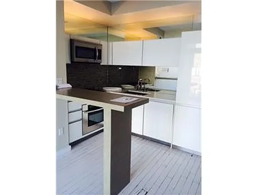 Rented by Douglas Elliman | media 39