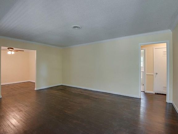 4th image of 3812 Labadie Dr