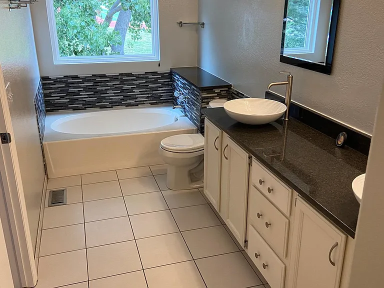 885 Parthenon Ct — Photo 13