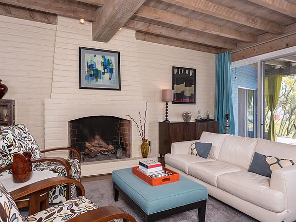 Second living area