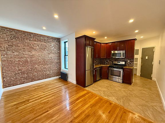 4th image of 330 Lewis Ave #3C