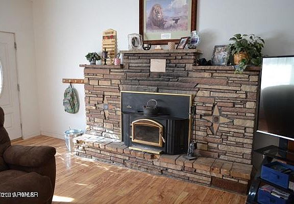 3rd image of 208 W Florida St