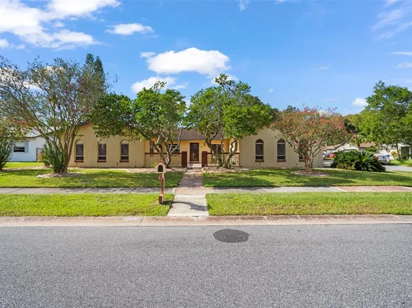 10302 Cedarhurst Ave, Orlando, FL 32825