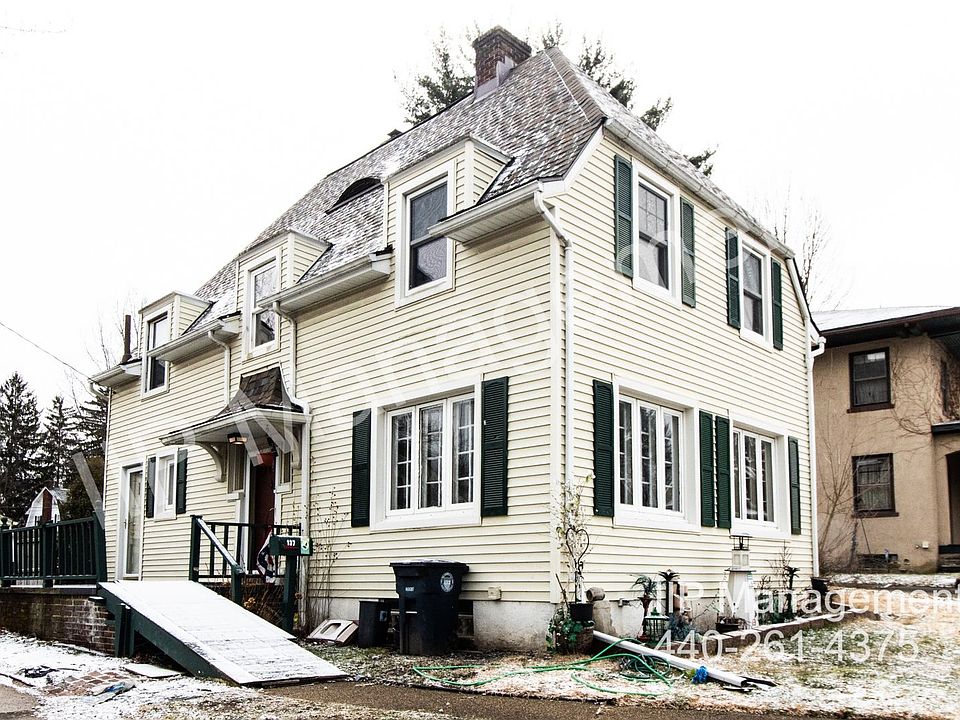 1st image of 137 Crescent Dr