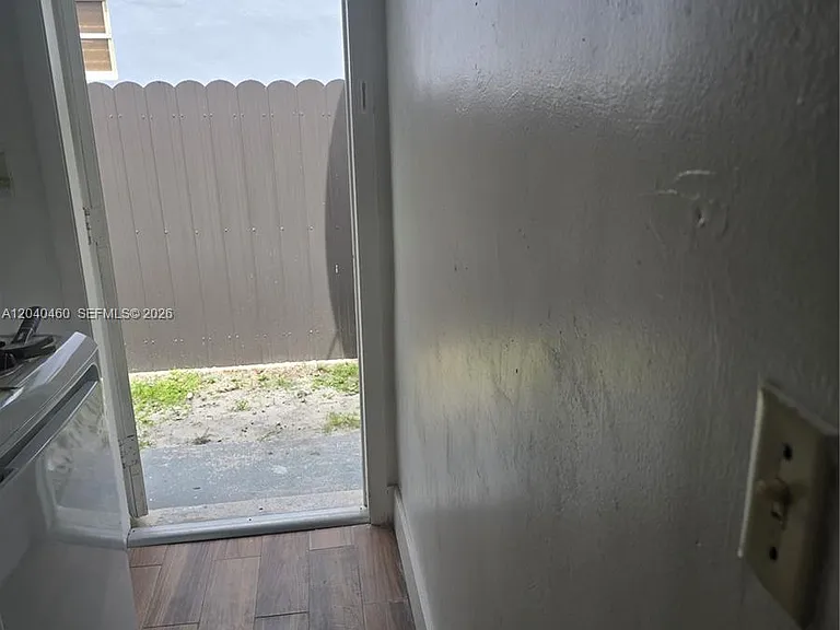 1340 NE 145th St #1 — Photo 3