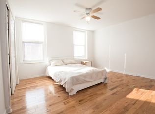 2731 Brown St #2F, Philadelphia, PA 19130