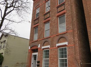 365 4th St, Troy, NY 12180