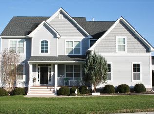 11313 Longtown Dr, Midlothian, VA 23112