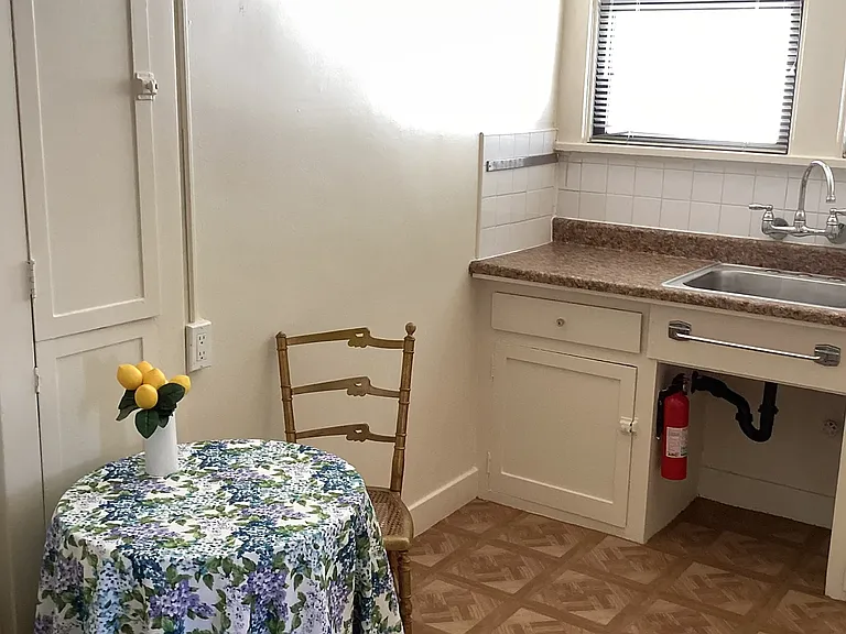2034 Ashby Ave #12 — Photo 1