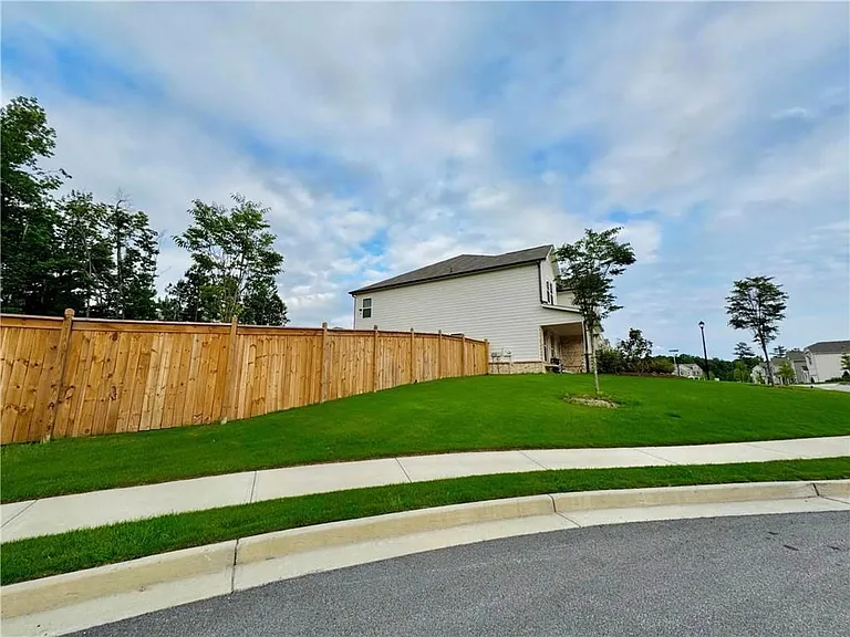 830 Elderberry Ct — Photo 26