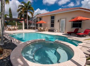 1714 Victoria Pointe Cir, Weston, FL 33327