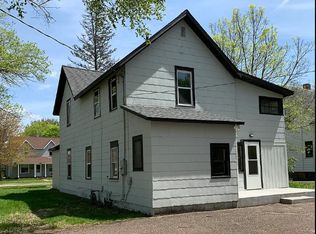 2332 4th St, Eau Claire, WI 54703