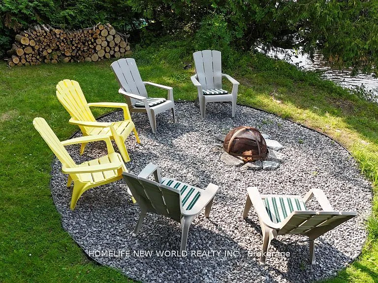 21 Potts Shore Rd — Photo 3