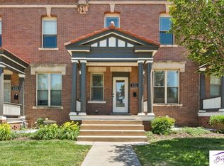 3 bed, 2.5 bath, $2,195, Omaha, NE 68105