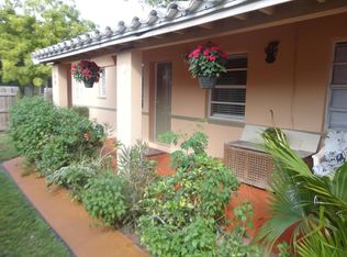 261 SW 15th St, Dania, FL 33004