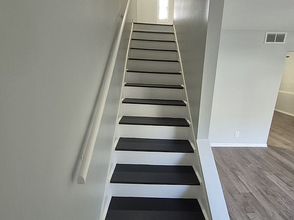 5th image of 185 Springdale Ct #1