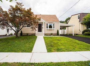 21 Hillside Dr, Totowa, NJ