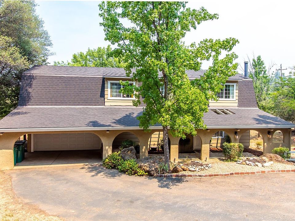 2nd image of 23042 Spyglass Ct