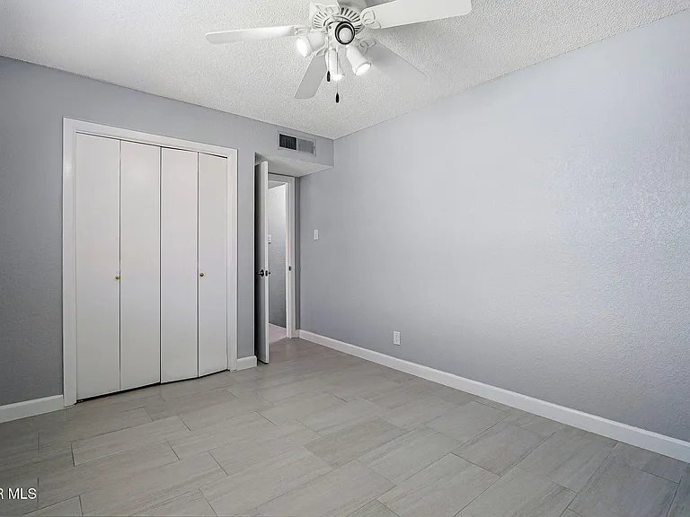 6141 Sierra Valle Ln — Photo 32