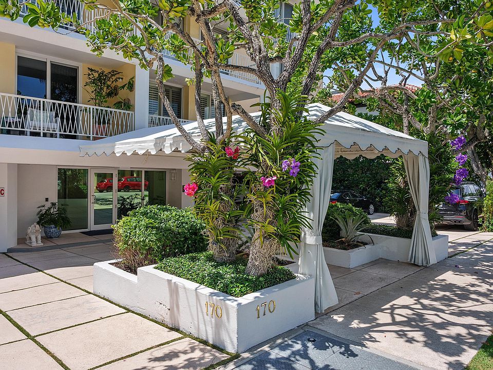 1st image of 170 Chilean Avenue #6b