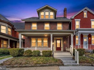 42 Market Sq, Manheim, PA 17545