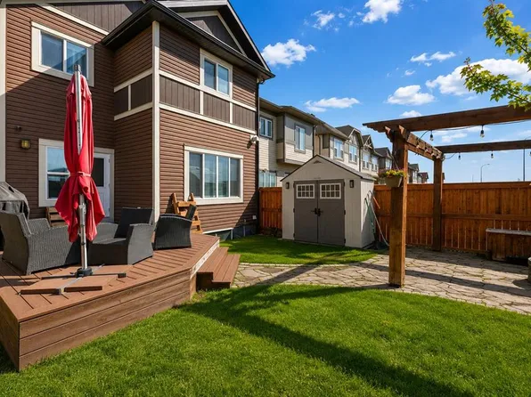 204 N Walden Parade SE, Calgary, AB T2X 2A6