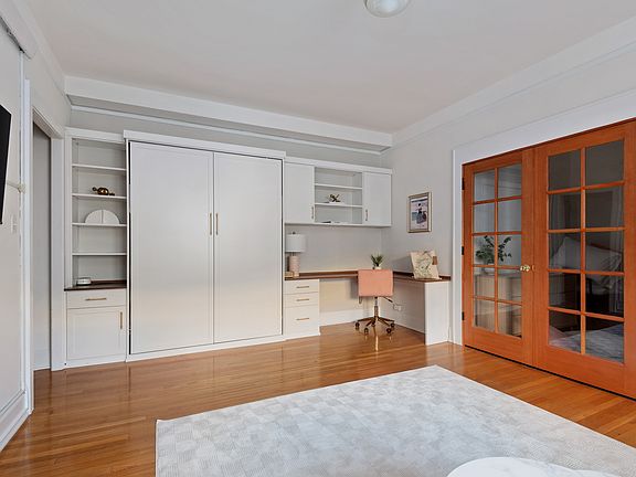3rd image of 2015 NW Flanders St APT 408