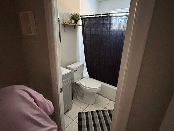 5th image of 787-789 Whitethorne Ave