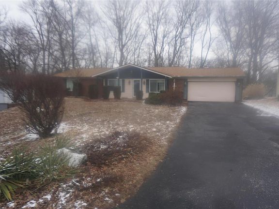 2nd image of 13037 Ferncrest Ct
