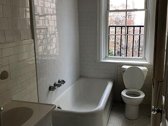 4th image of 284 Orange St APT 504