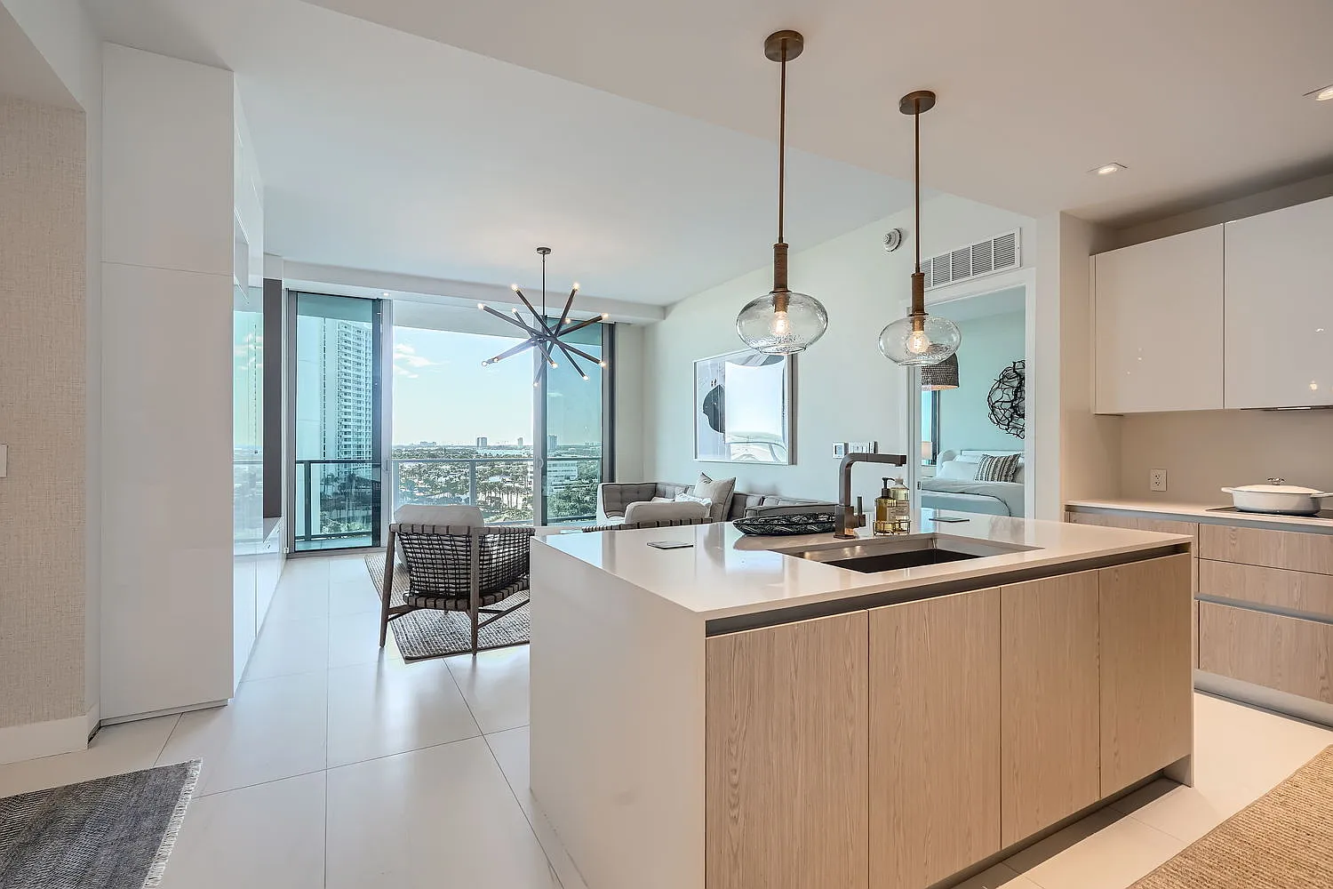 2 bed, 1465 sqft, $13,000 — Photo 1
