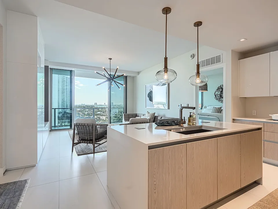 3100 N Ocean Dr #1007