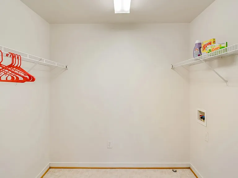 Creekpointe Apartments — Photo 3